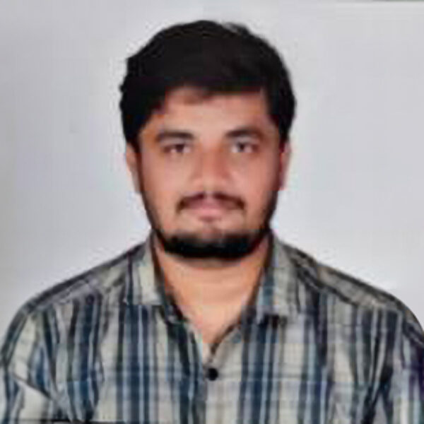 VADDE NAVEEN